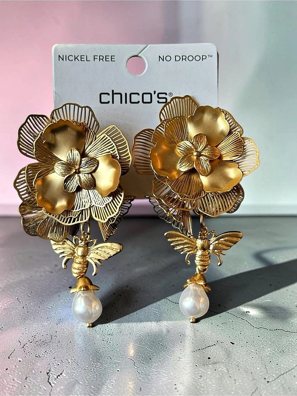 Chico's Filigree Flower Earrings Floral Bee Drop Earrings in Gold & White